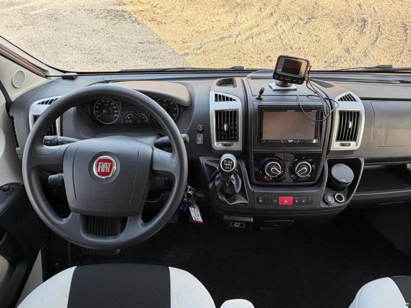 Bürstner NEXXO**FIFTY-FIVE EDITION **QUEENSBETT**