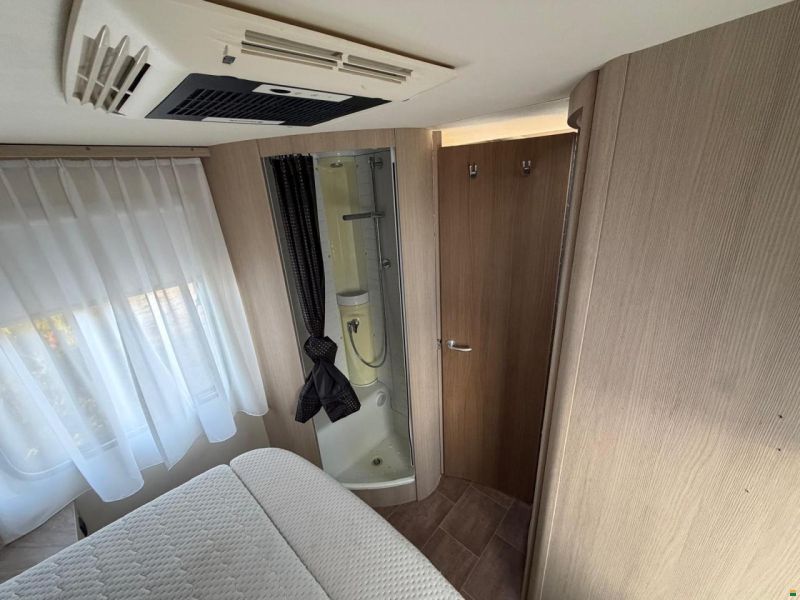 Bürstner NEXXO**FIFTY-FIVE EDITION **QUEENSBETT**