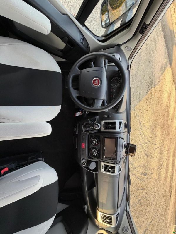 Bürstner NEXXO**FIFTY-FIVE EDITION **QUEENSBETT**