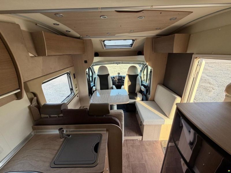 Bürstner NEXXO**FIFTY-FIVE EDITION **QUEENSBETT**