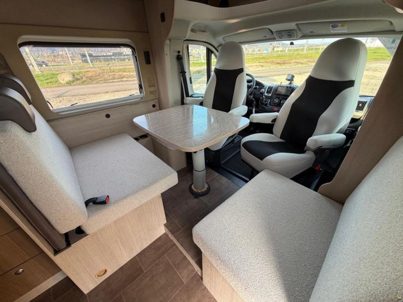 Bürstner NEXXO**FIFTY-FIVE EDITION **QUEENSBETT**