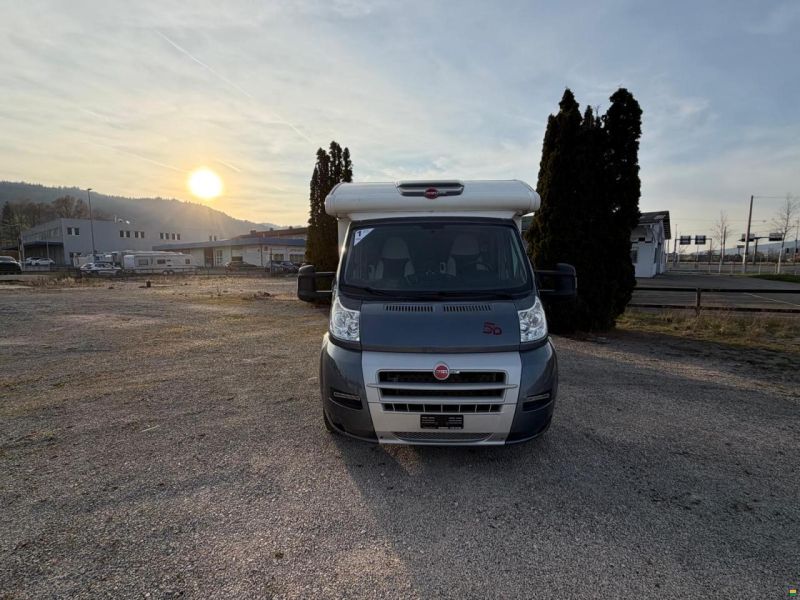 Bürstner NEXXO**FIFTY-FIVE EDITION **QUEENSBETT**