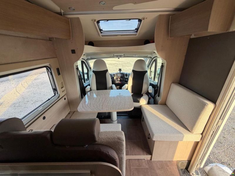 Bürstner NEXXO**FIFTY-FIVE EDITION **QUEENSBETT**