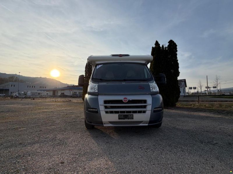 Bürstner NEXXO**FIFTY-FIVE EDITION **QUEENSBETT**