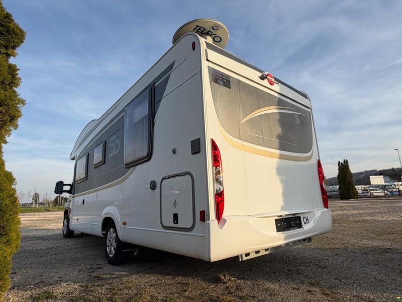 Bürstner NEXXO**FIFTY-FIVE EDITION **QUEENSBETT**