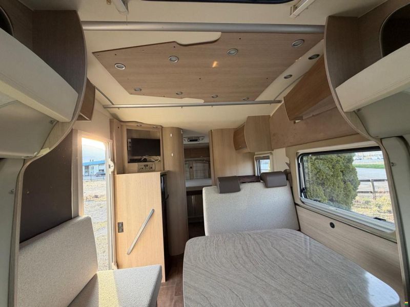 Bürstner NEXXO**FIFTY-FIVE EDITION **QUEENSBETT**