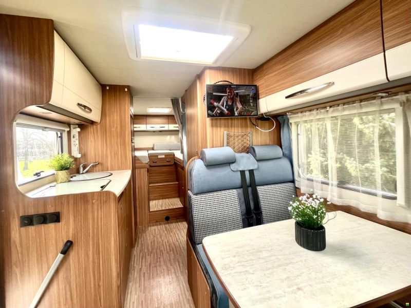 Carado T 337 Top Zuladung!!