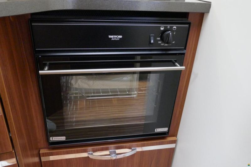 Adria Matrix M 670 SL