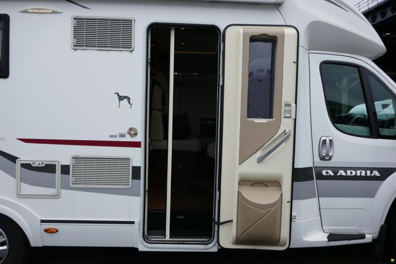 Adria Matrix M 670 SL