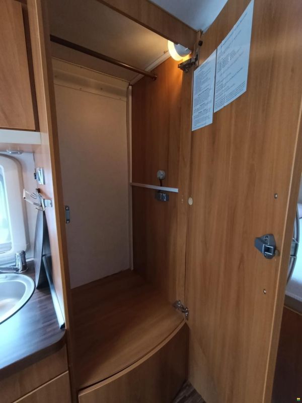 Hymer B504