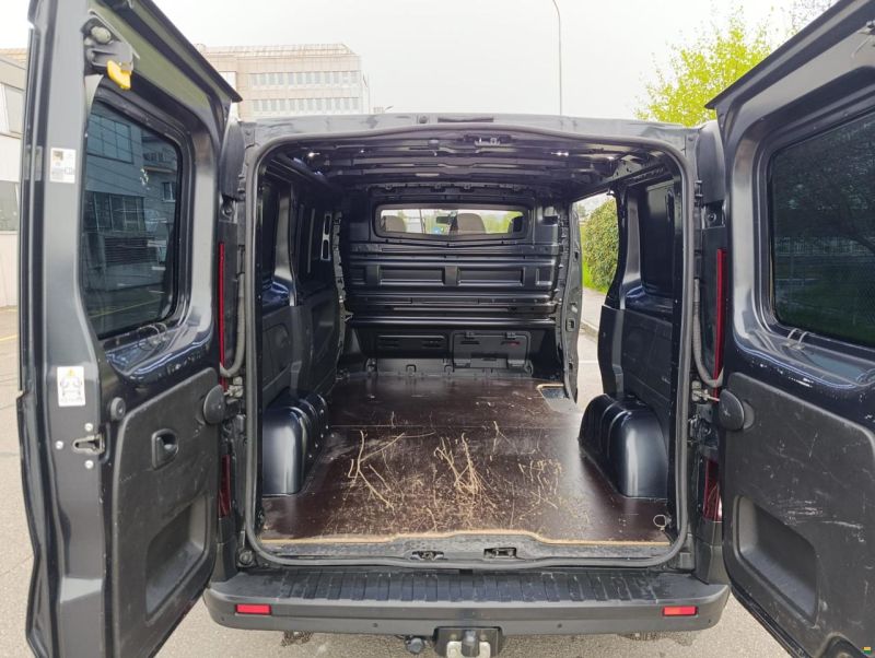 Renault Trafic dCi 145