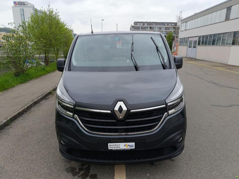 Renault Trafic dCi 145