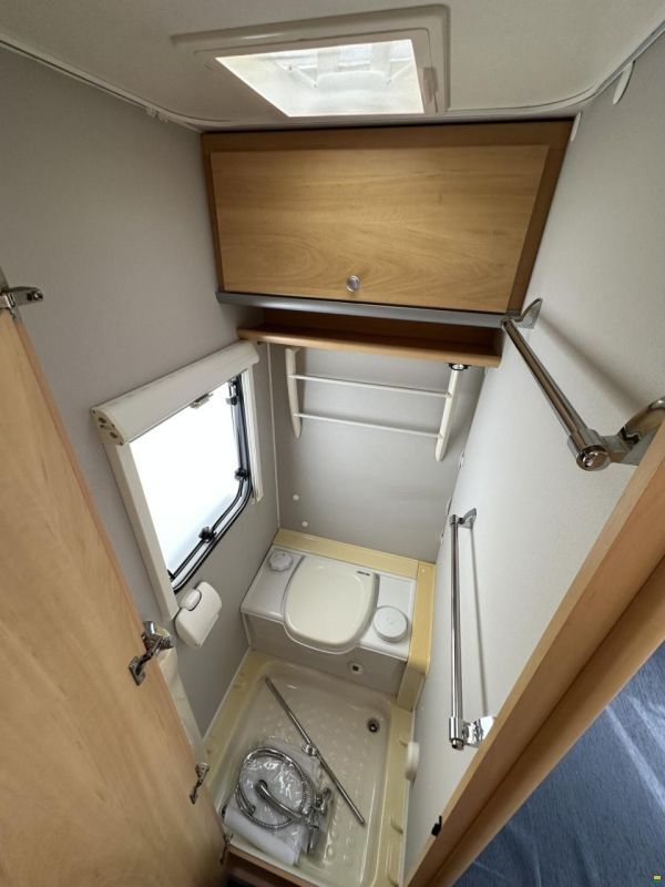 Dethleffs Camper 450 DB