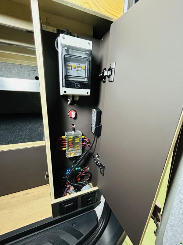 Mercedes Benz Budfellas