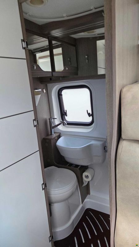 Challenger V217 Road Edition Premium