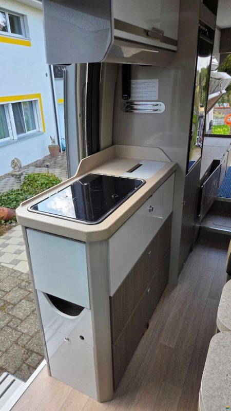 Challenger V217 Road Edition Premium