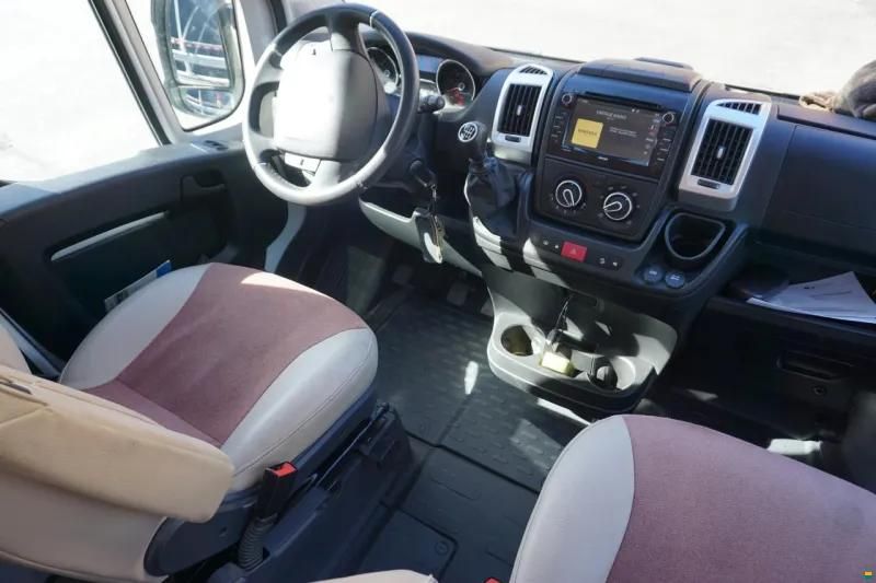 Bürstner Nexxo Van 659