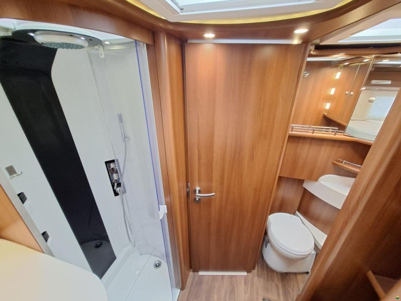 Carthago CHIC E-LINE i50