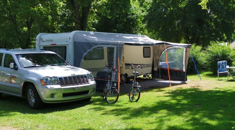 Hobby CFe 560 De Luxe