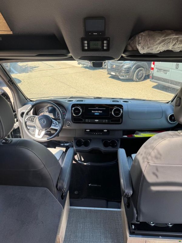 Pössl Roadstar X Mercedes 190 PS