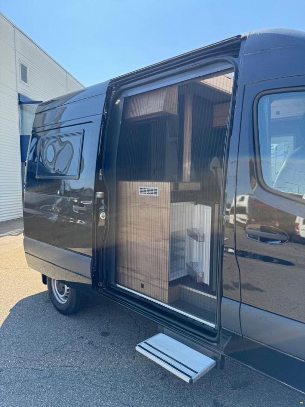 Pössl Roadstar X Mercedes 190 PS