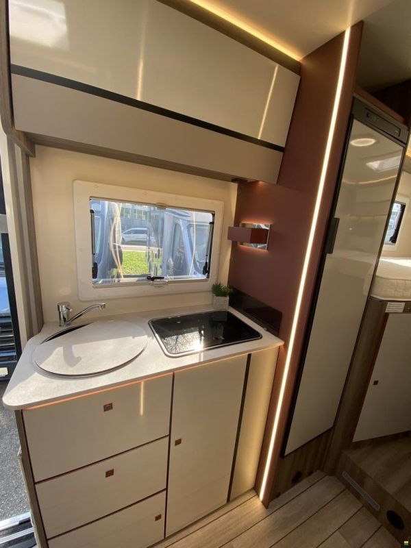 Roller Team Kronos Fit 281P, Ford 165PS Automat