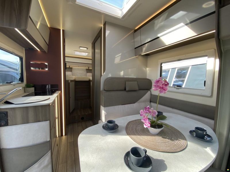 Roller Team Kronos Fit 281P, Ford 165PS Automat