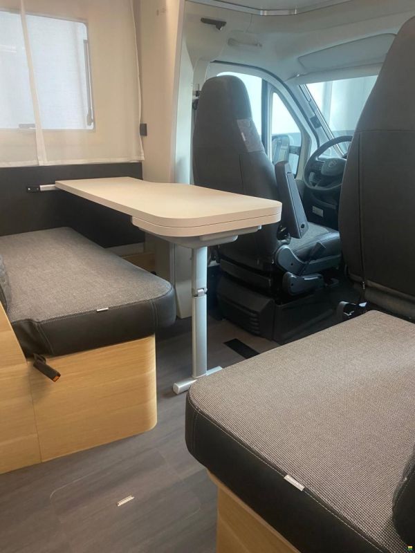 Adria CORAL XL 660 SL