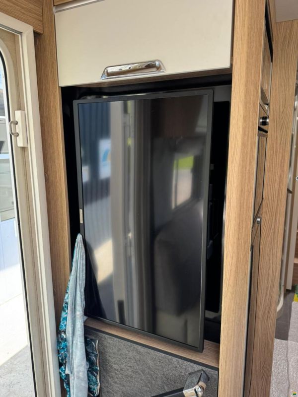 Niesmann-Bischoff Arto 88 EK