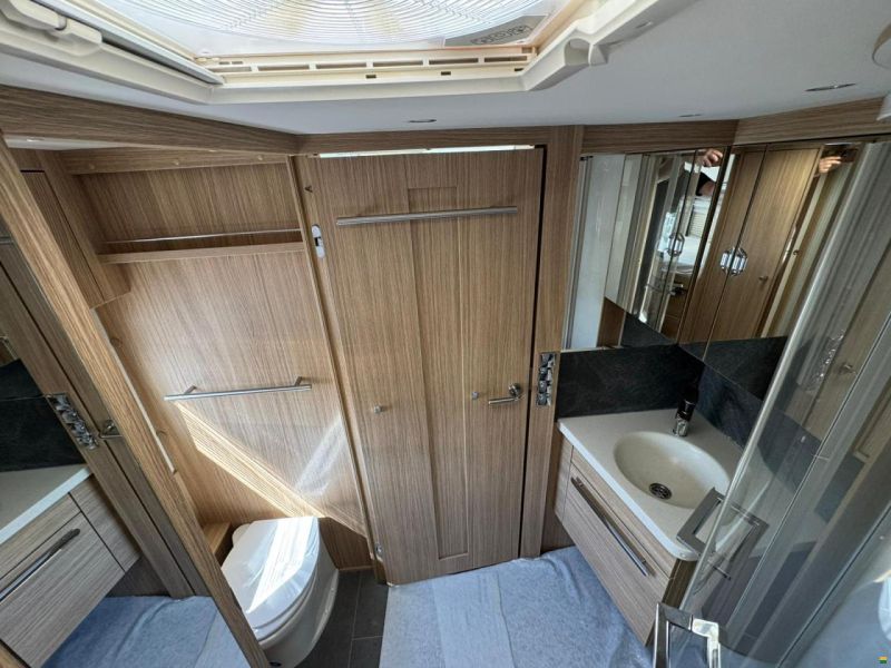 Niesmann-Bischoff Arto 88 EK