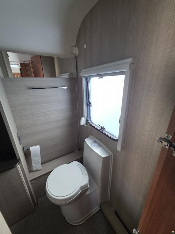 Adria Adora 643 UT