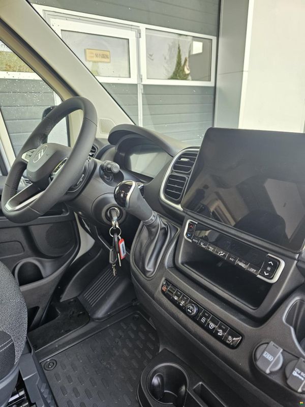 Pössl R 540 mit Automat, Doppelbett!