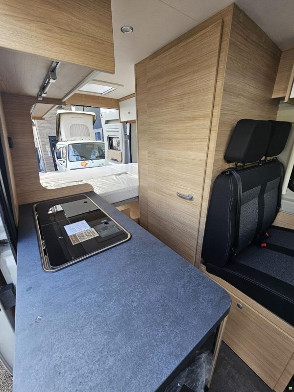 Pössl R 540 mit Automat, Doppelbett!