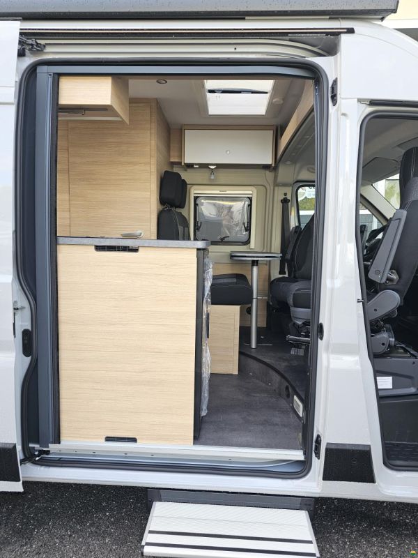 Pössl R 540 mit Automat, Doppelbett!