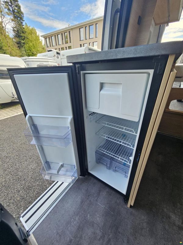 Pössl R 540 mit Automat, Doppelbett!