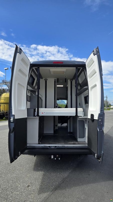 Pilote V633M Premium