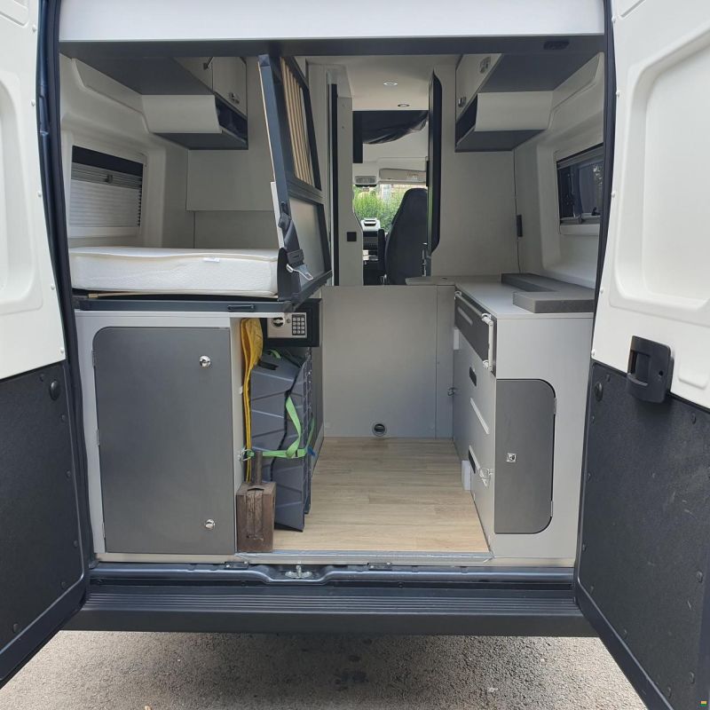 Pilote v630j-t-premium