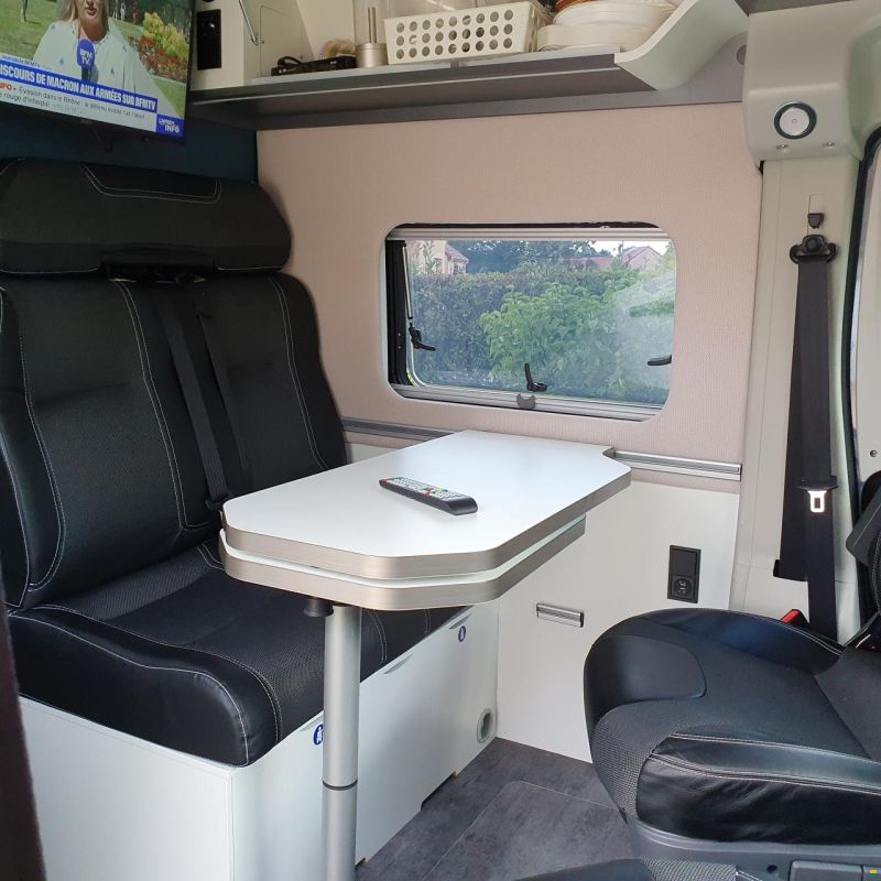 Pilote v630j-t-premium