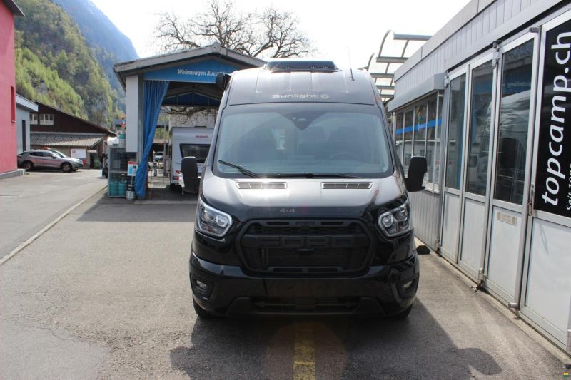 Sunlight Cliff 590 4x4 Green Trek Ford