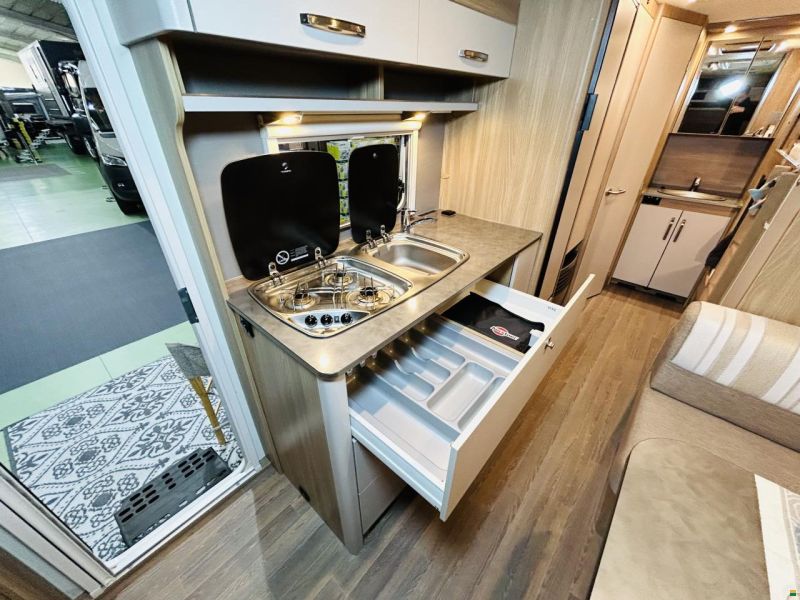 Bürstner Premio 530 TK Tonic