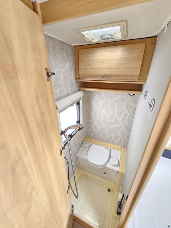 Dethleffs Camper 450db mit Französischbett, Mover!