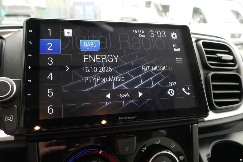 Knaus LIVE TI 650 MEG Platinum Selection