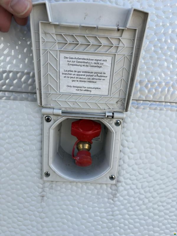 Dethleffs Camper 560FMK