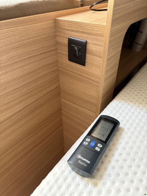 Dethleffs Camper 560FMK