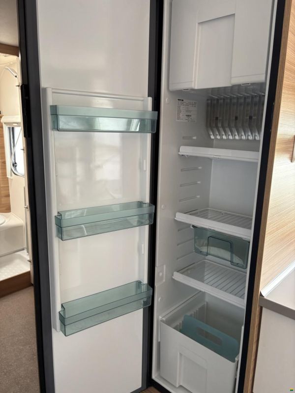 Dethleffs Camper 560FMK