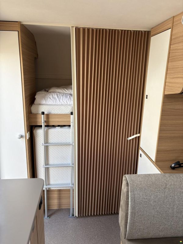 Dethleffs Camper 560FMK