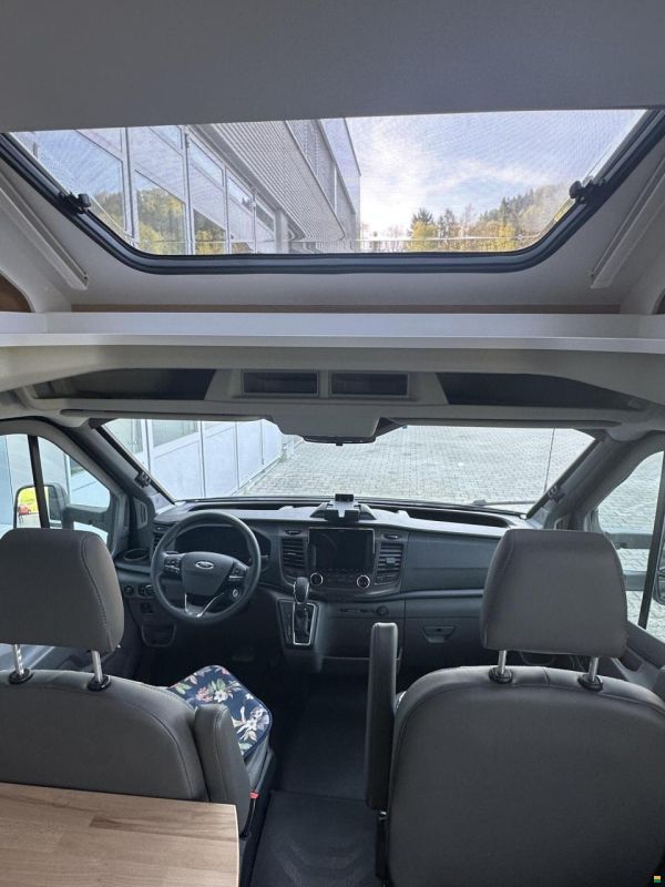 Sunlight Adventure T Ford 690L