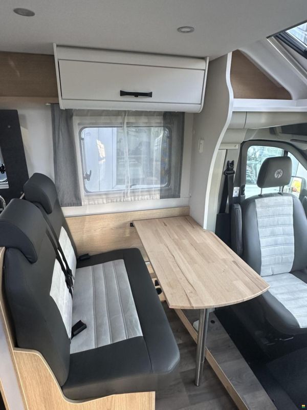 Sunlight Adventure T Ford 690L