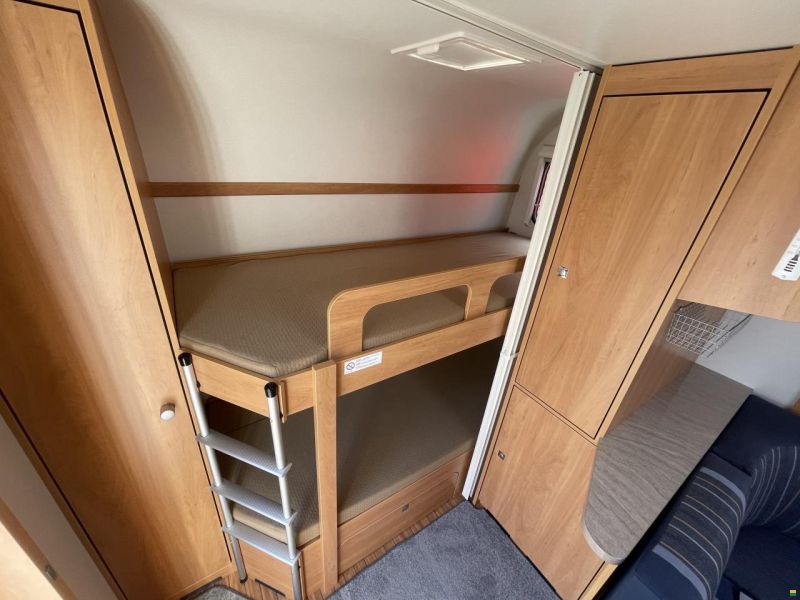 Dethleffs Camper 560 FMK