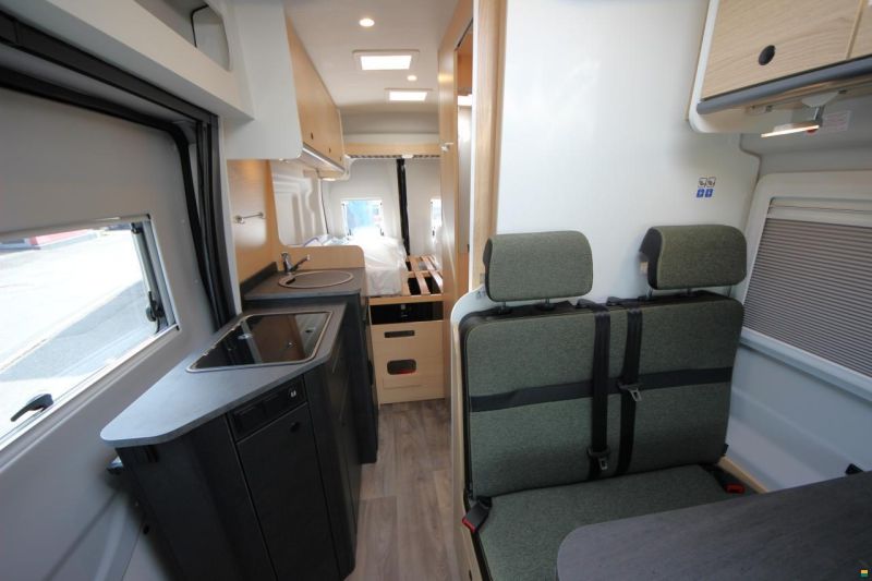 Sunlight Cliff 590 4x4 Green Trek Ford